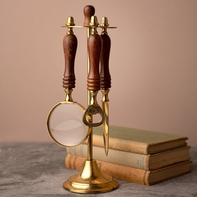 Desk Set on Stand