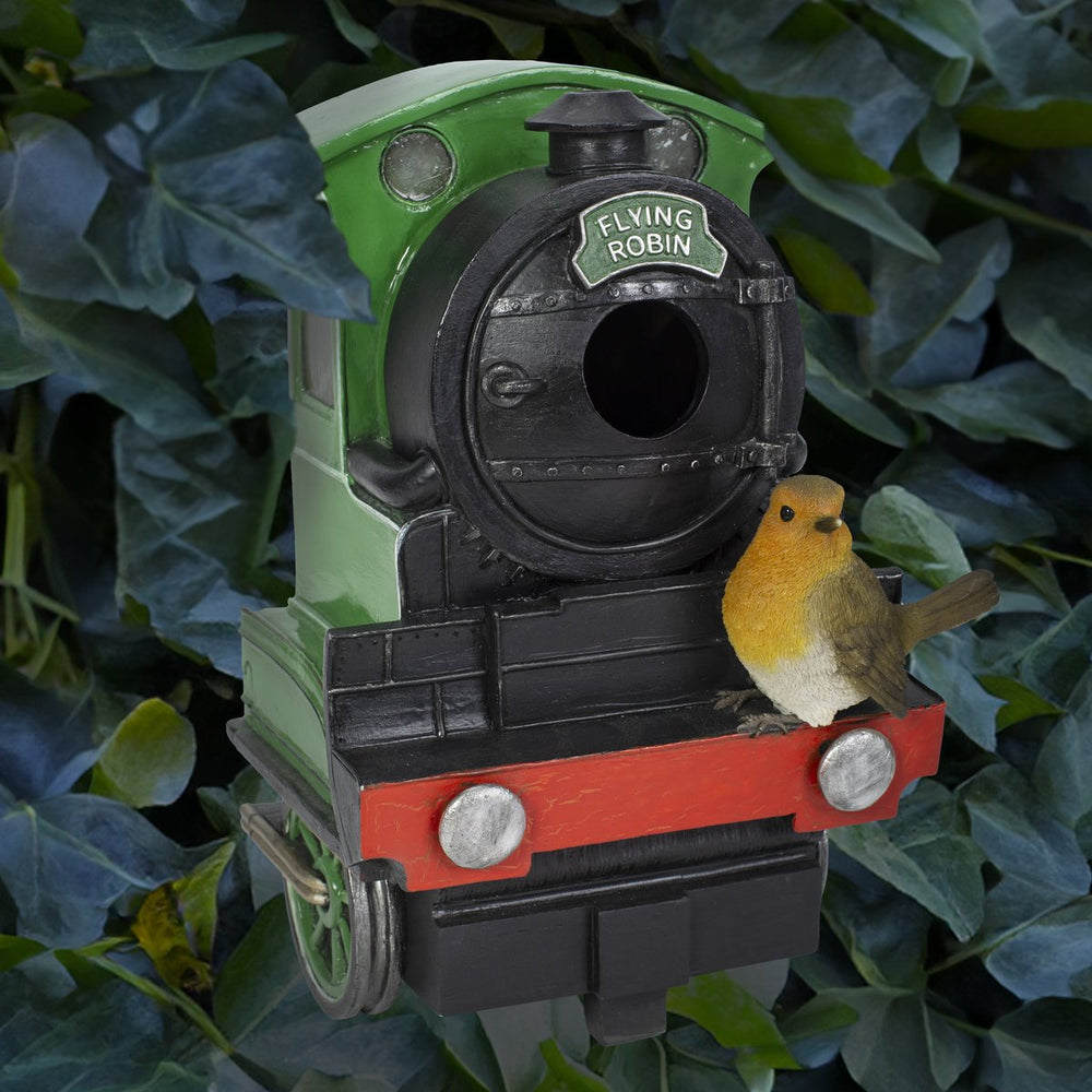 Flying Robin Birdhouse