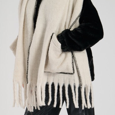 Fluffy Pocket Scarf