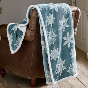 Snowflake Flurry Throw