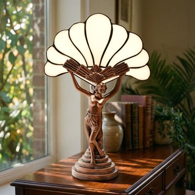 Nouveau Elegance Lamp