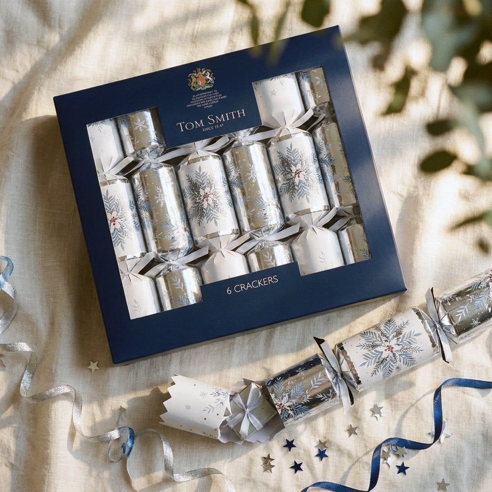 Gentle Snowfall Premium Crackers